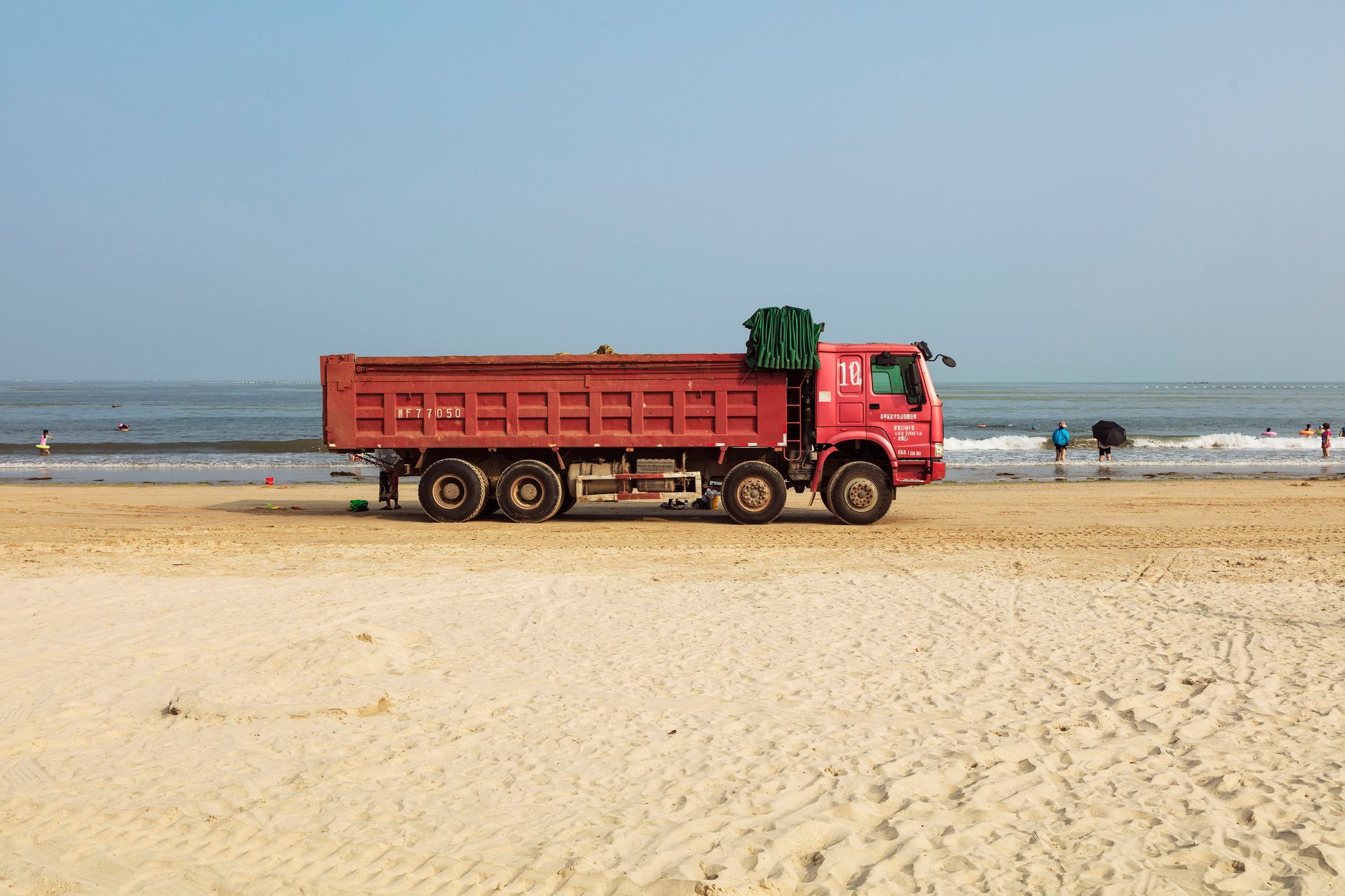 3. Company-Owned Trucks Keep Loads Clean and Accurate